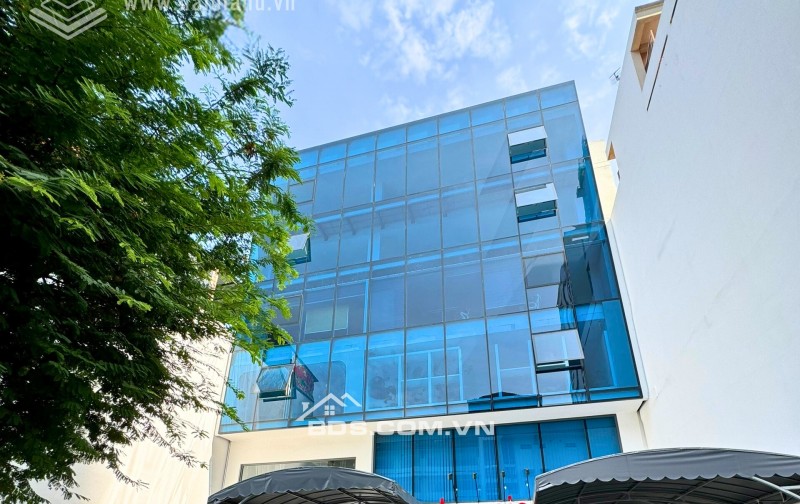 Cho thuê sàn văn phòng 150m2 tại 208 Cô Bắc, Cô Giang, Quận 1.